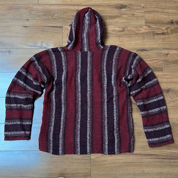 Poncho - Picture 4 of 4